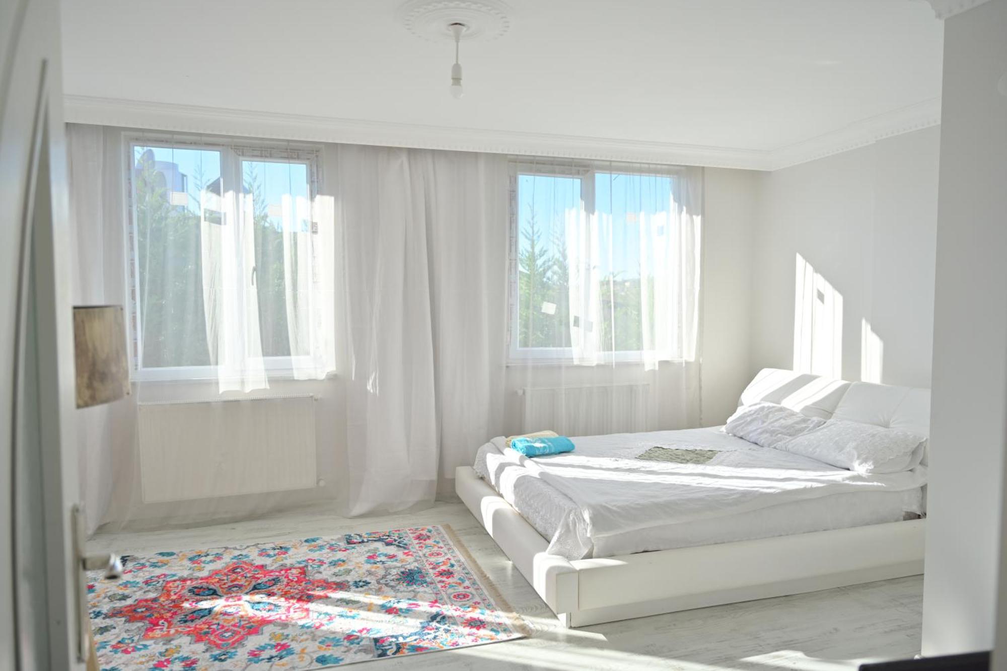 Ahmet Teacher Hotel,6 Minutes From The Airport Arnavutkoy Kültér fotó