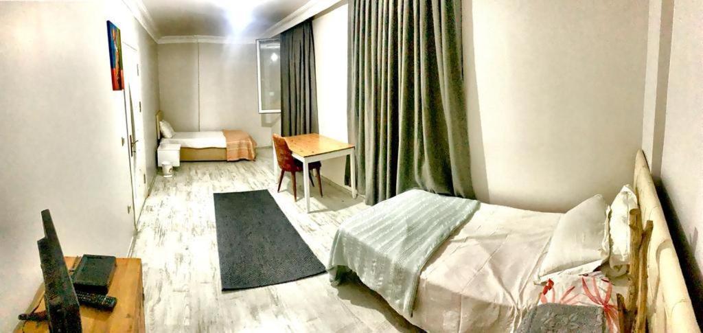 Ahmet Teacher Hotel,6 Minutes From The Airport Arnavutkoy Kültér fotó